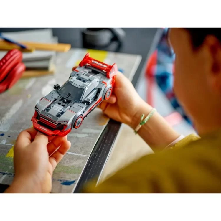 в продаже Конструктор LEGO Speed Champions Автомобиль для гонок Audi S1 e-tron quattro 274 детали (76921) - фото 3