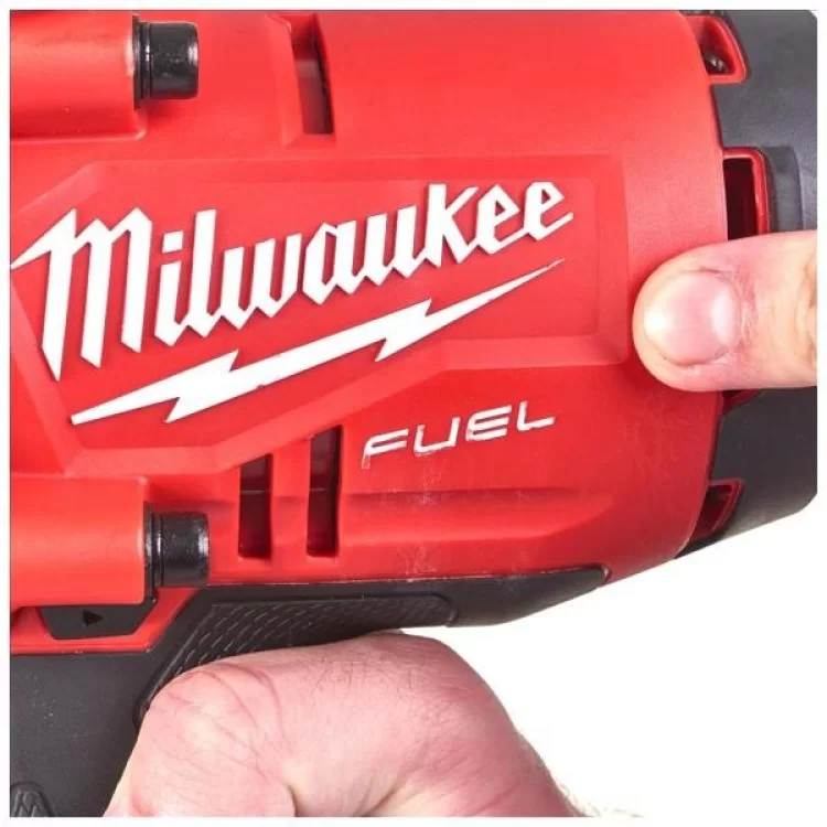 Гайковерт Milwaukee M18 ONEFHIWF1-0X, 1", 2400Нм, кейс (без АКБ та ЗП) (4933459732) відгуки - зображення 5