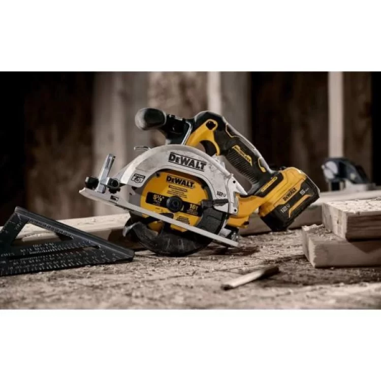 Дисковая пила DeWALT 12В XR Li-lon, бесщёточная, диск 140х20 мм, 2.2 кг, кейс TSTAK (без АКБ и ЗУ) (DCS512NT) отзывы - изображение 5