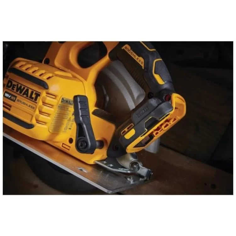 Дисковая пила DeWALT 18V XR Li-lon FLEXVOLT ADVANTAGE, диск 190х30 мм, TSTAK (без АКБ и ЗУ) (DCS573NT) - фото 11