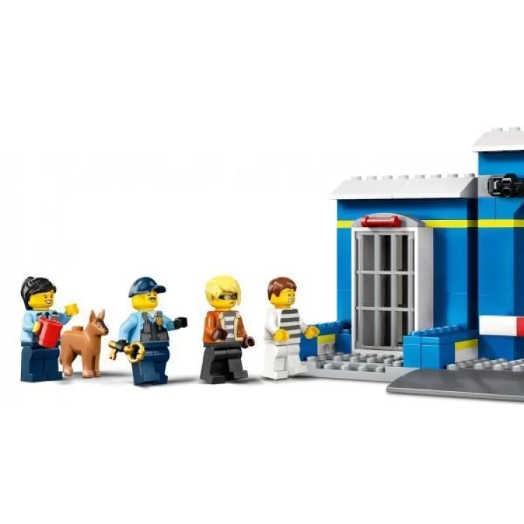 Конструктор LEGO City Преследование на полицейском участке 172 деталей (60370) инструкция - картинка 6