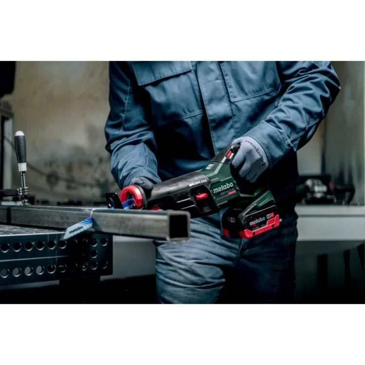 Шабельна пила Metabo SSEP 18 LT BL 18V, хід 32мм, 0-3000об/хв, 3кг (без АКБ та ЗП) (601617850) відгуки - зображення 5