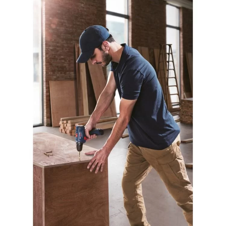 в продаже Шуруповерт Bosch GSR 120-LI, 2х2Ач, набор бит 11ед и сверл 12ед. (0.601.9G8.002) - фото 3