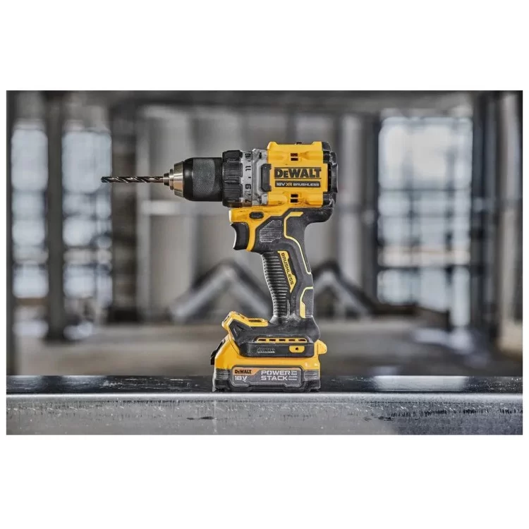 Шуруповерт DeWALT XR Li-Ion 18V, 90 Нм, 0-650/0-2000 об/хв (без АКБ та ЗУ) (DCD800NT) відгуки - зображення 5