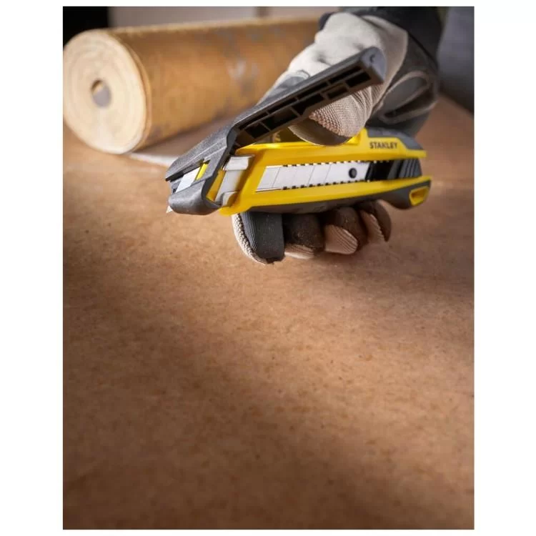 продаємо Ніж монтажний Stanley 18 мм, сегментний (STHT10501-0) в Україні - фото 4