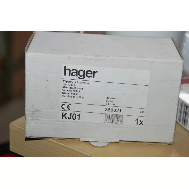 продаємо Блок розгалужувальний Hager 160A (вход 4х50мм2; вихід 3х35мм2+8х16мм2) в Україні - фото 4