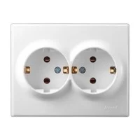 Розетка двойная с заземлением Lezard LESYA Белая (705-0202-127B)