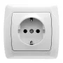 Розетка с заземлением белая Viko Carmen